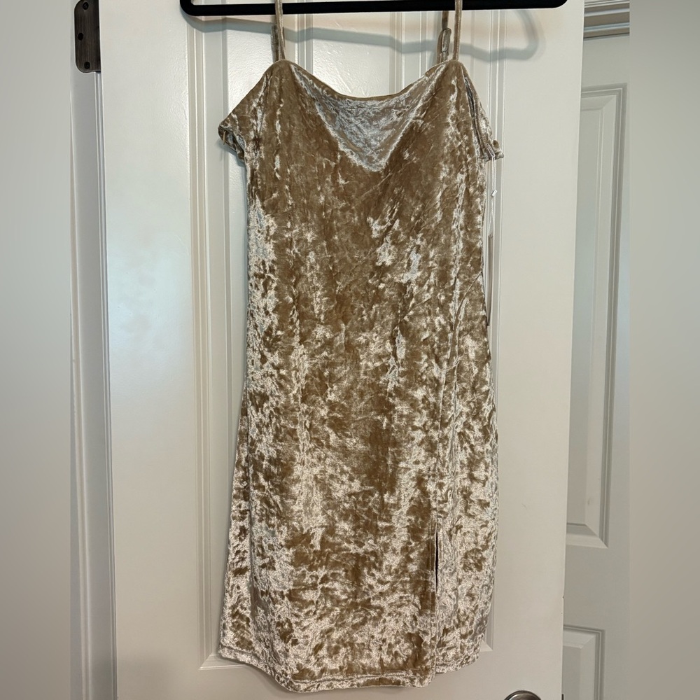 BuffBunny Velvet Dress in gold